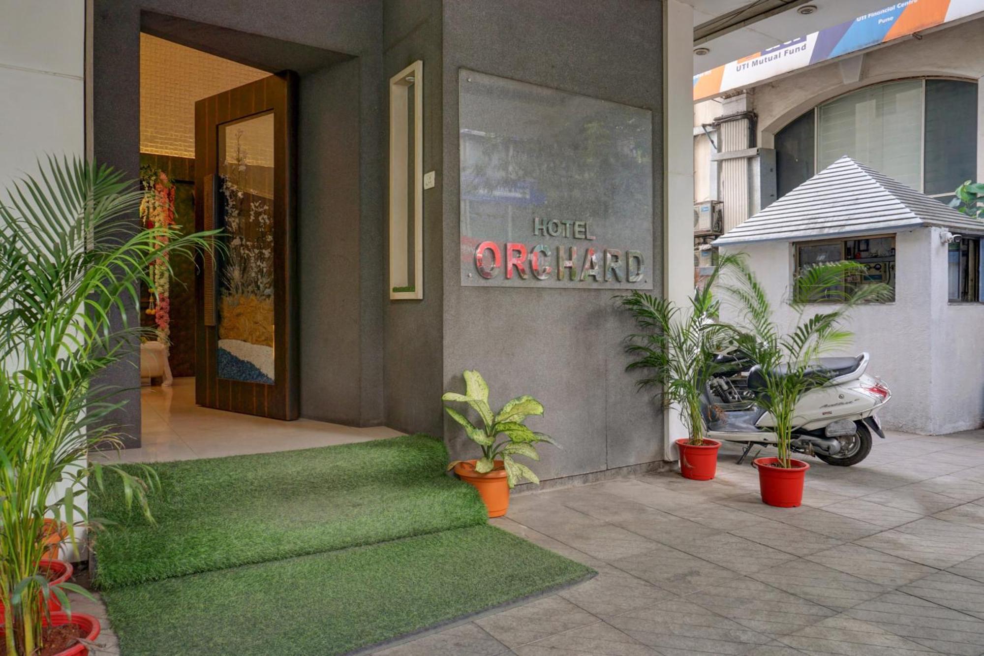 Townhouse Oak Orchard Hotel Poona Buitenkant foto